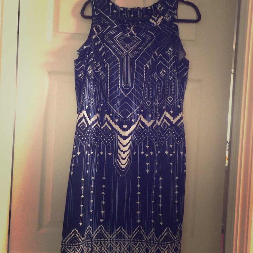 Sleeveless dress